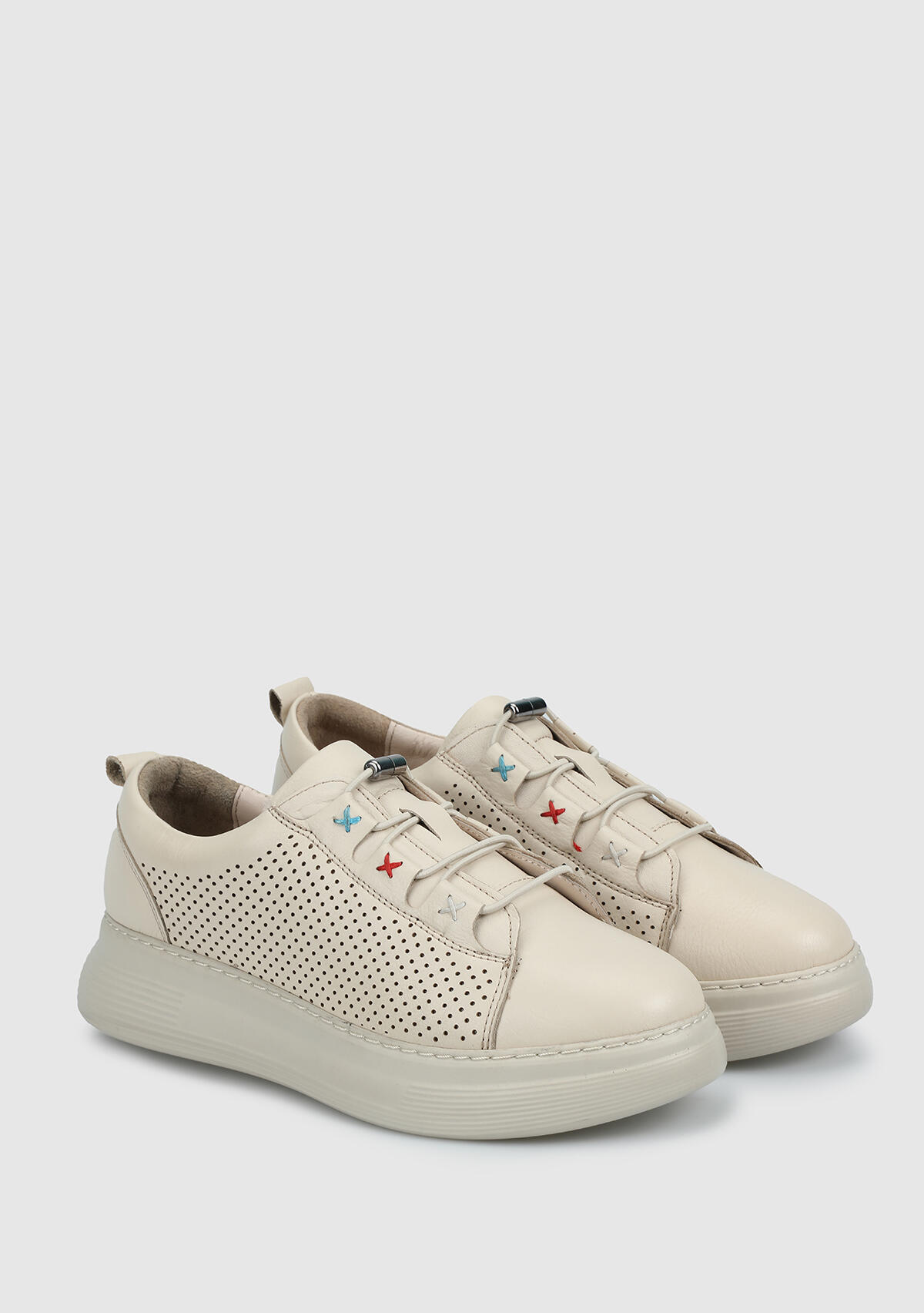 Bej Deri Kadın Sneaker