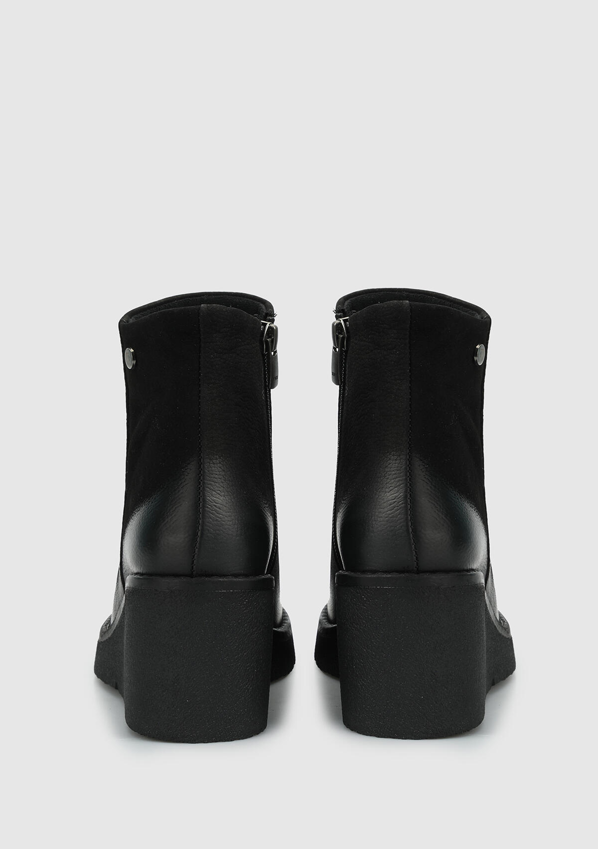 Siyah Deri Kadın Bootie