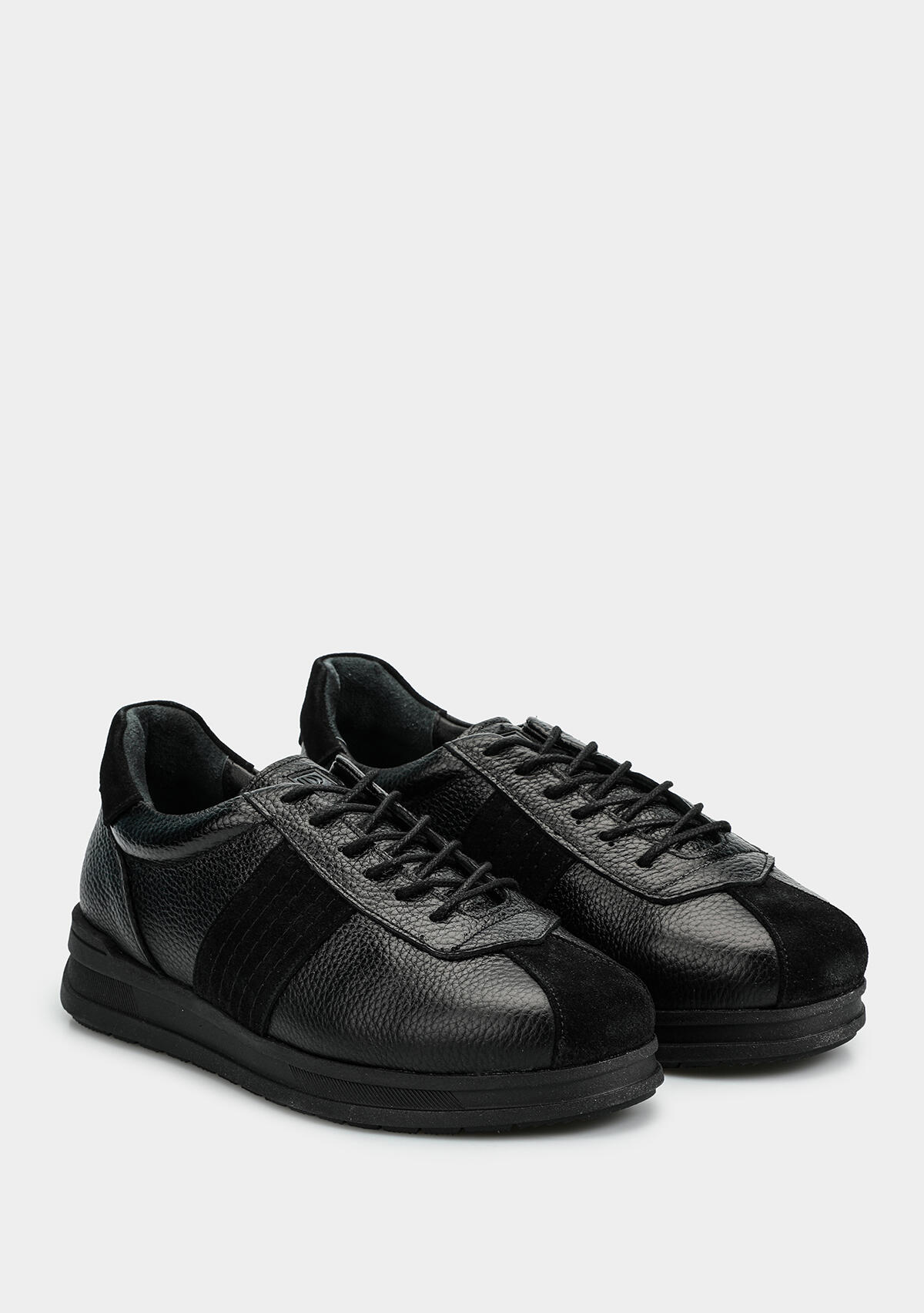 Siyah Deri Kadın Sneaker