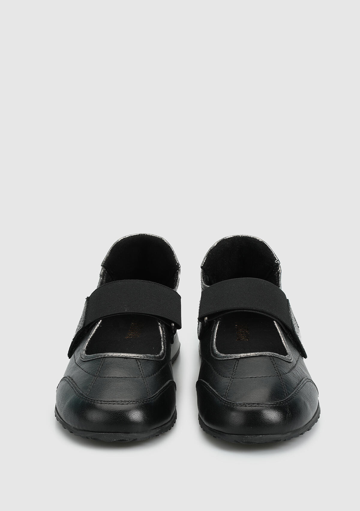 Siyah Deri Kadın Sneaker