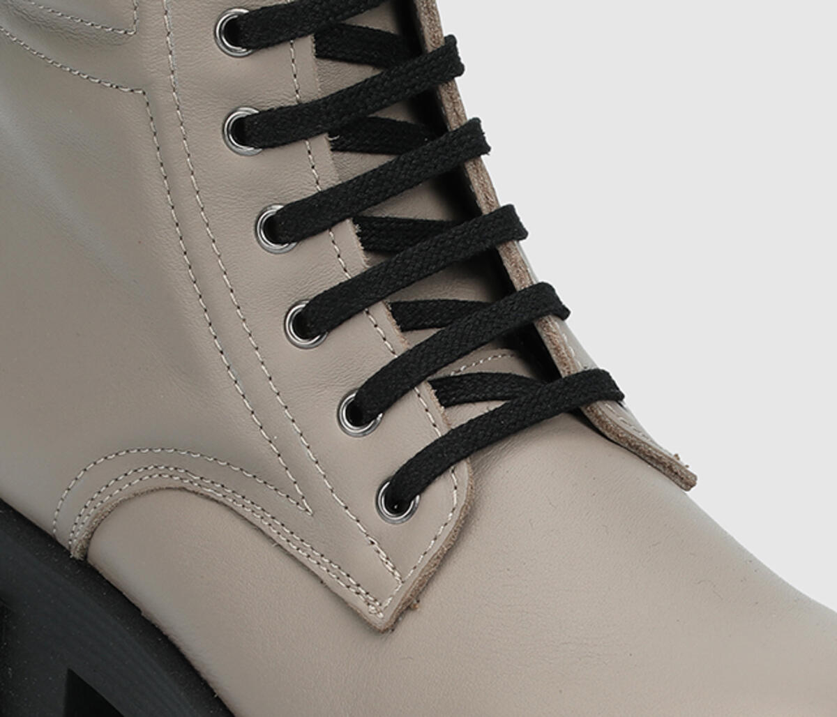 Vizon Deri Kadın Bot