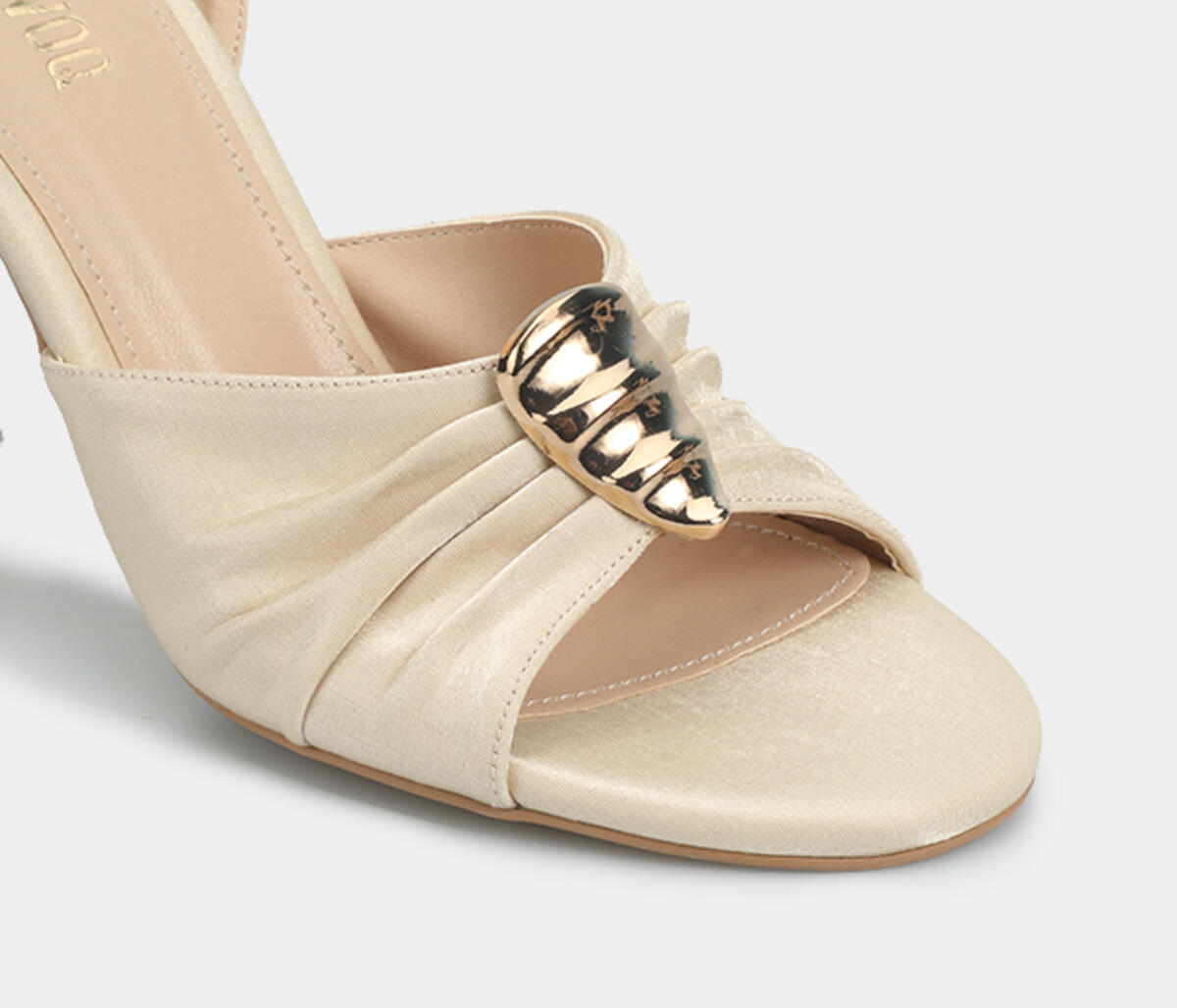 Bej Kadın Topuklu Sandalet