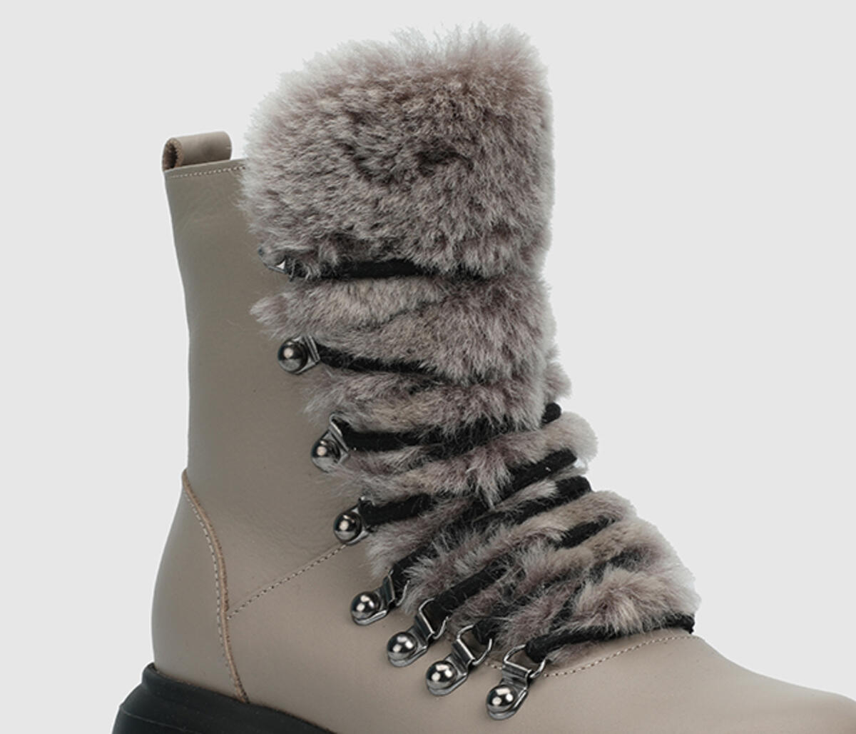 Vizon Deri Kadın Bot