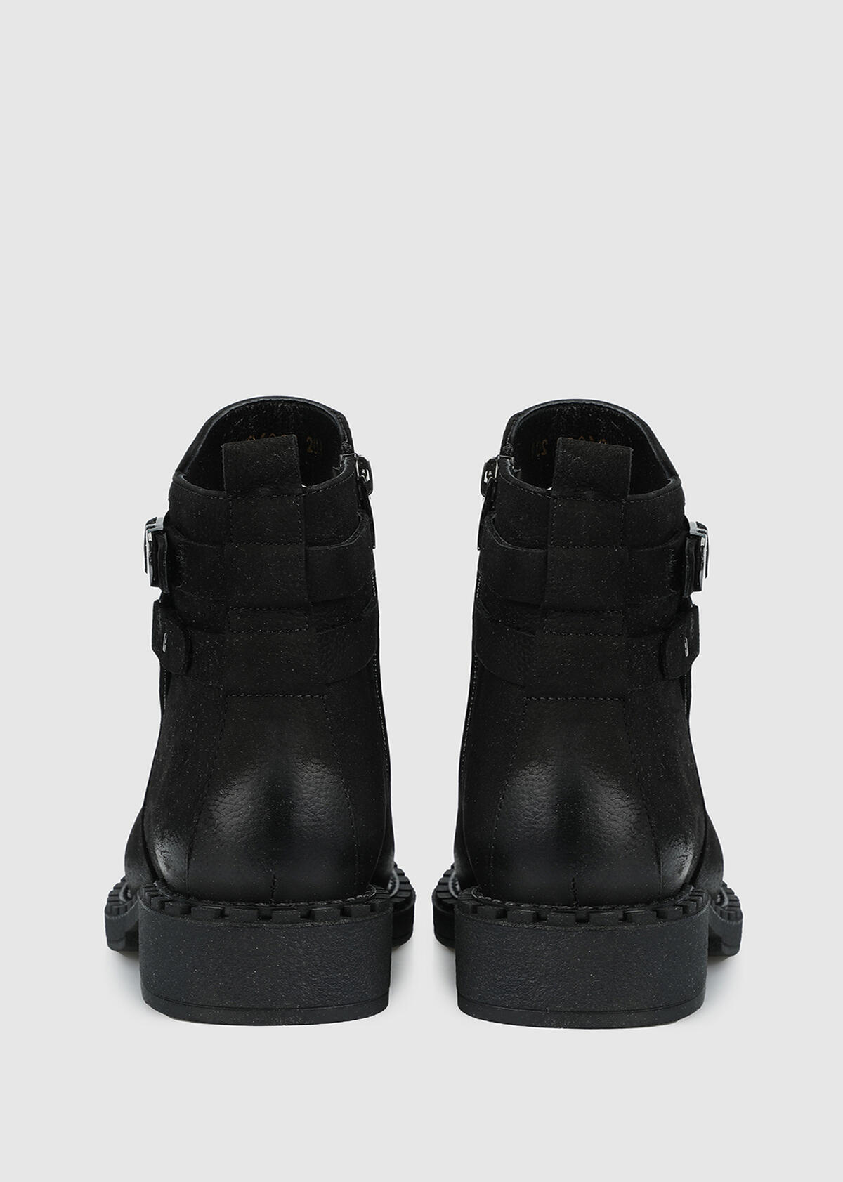 Siyah Deri Kadın Bot