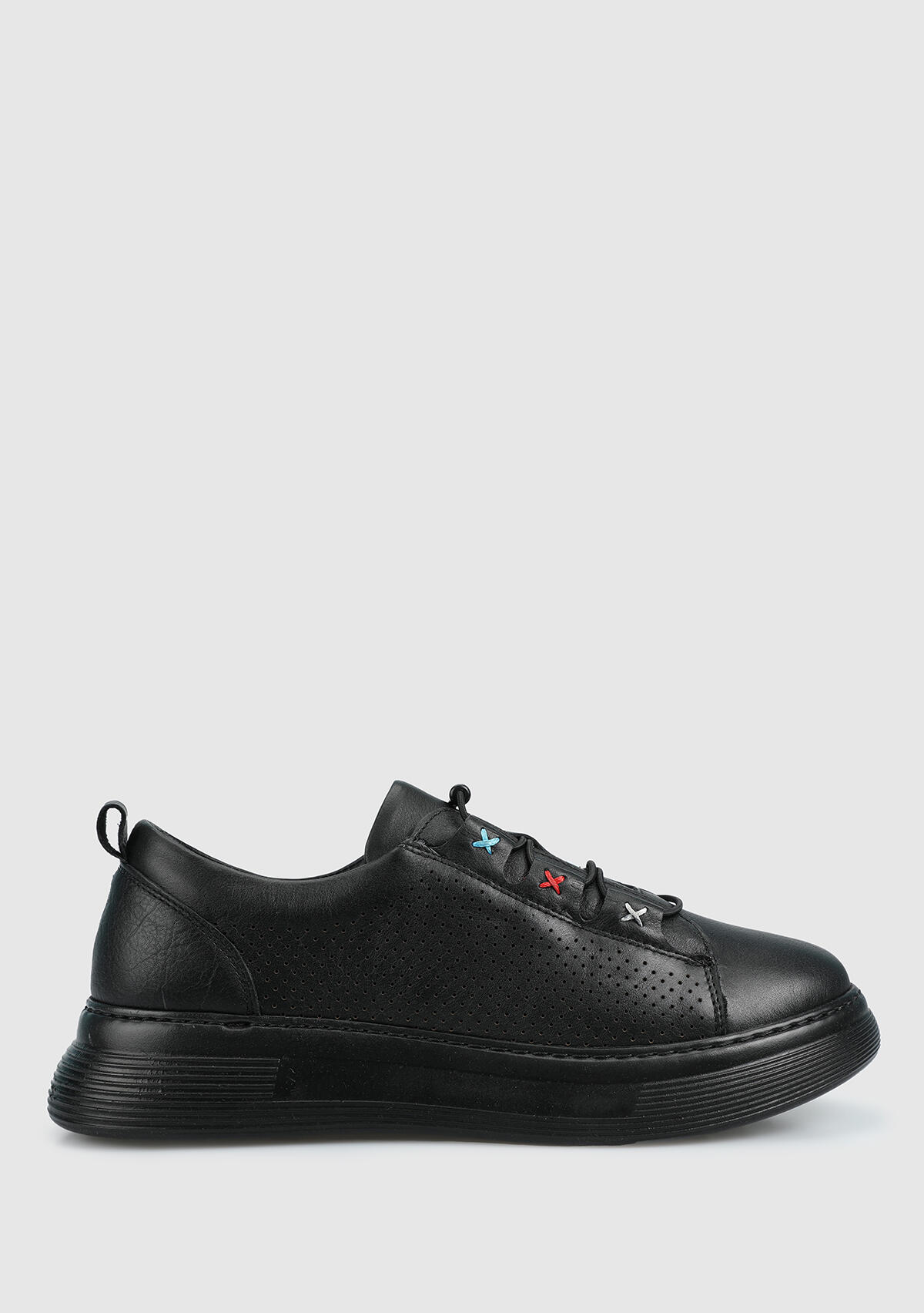 Siyah Deri Kadın Sneaker