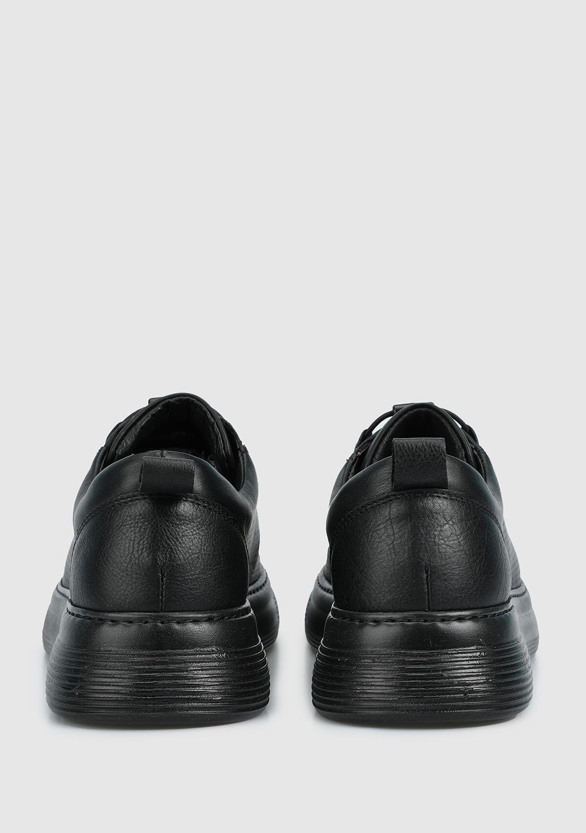 Siyah Deri Kadın Sneaker