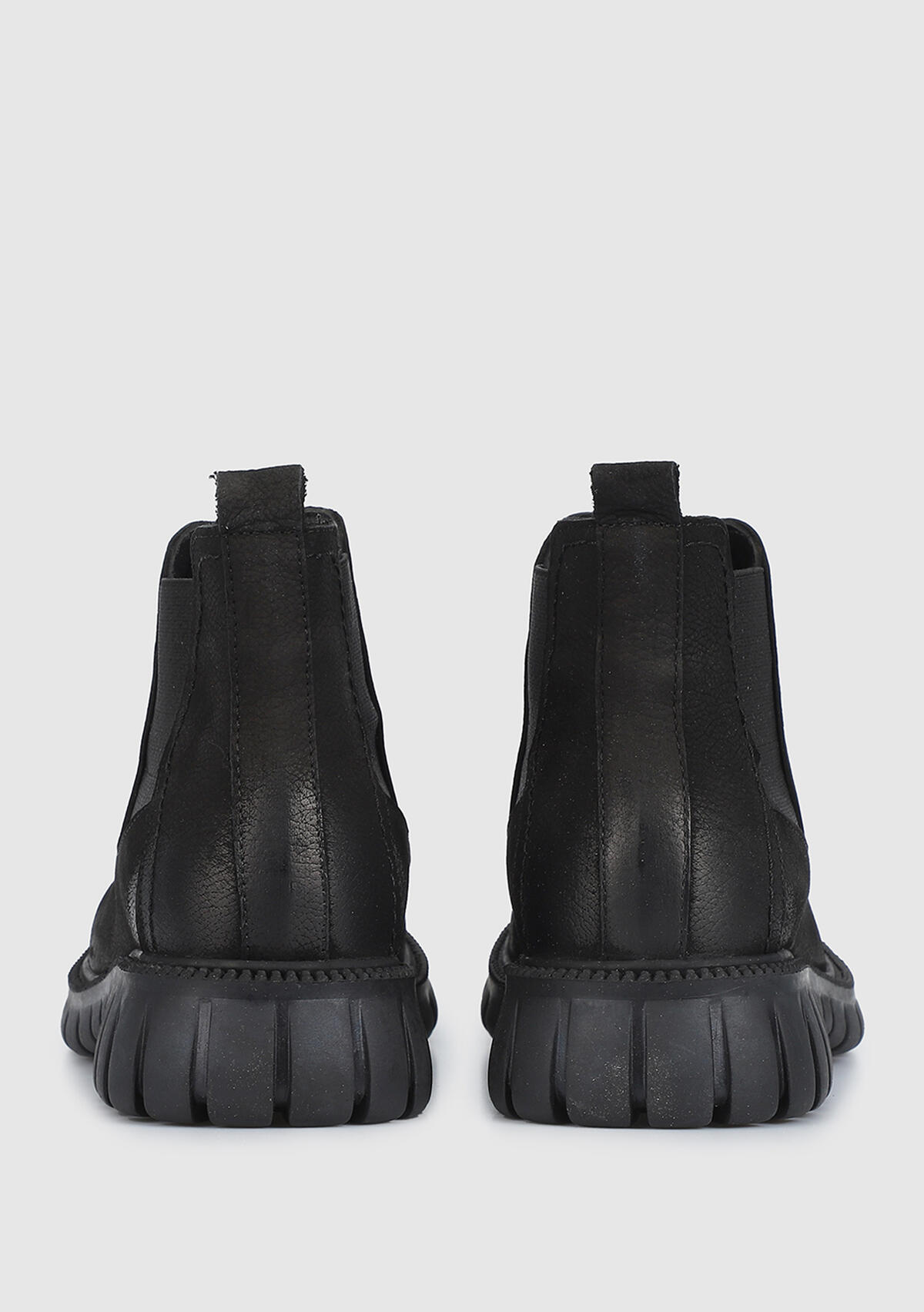 Siyah Deri Kadın Bot