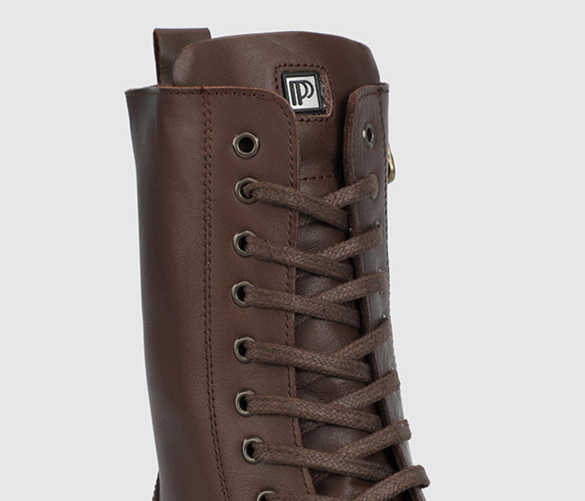 Kahve Deri Kadın Bot